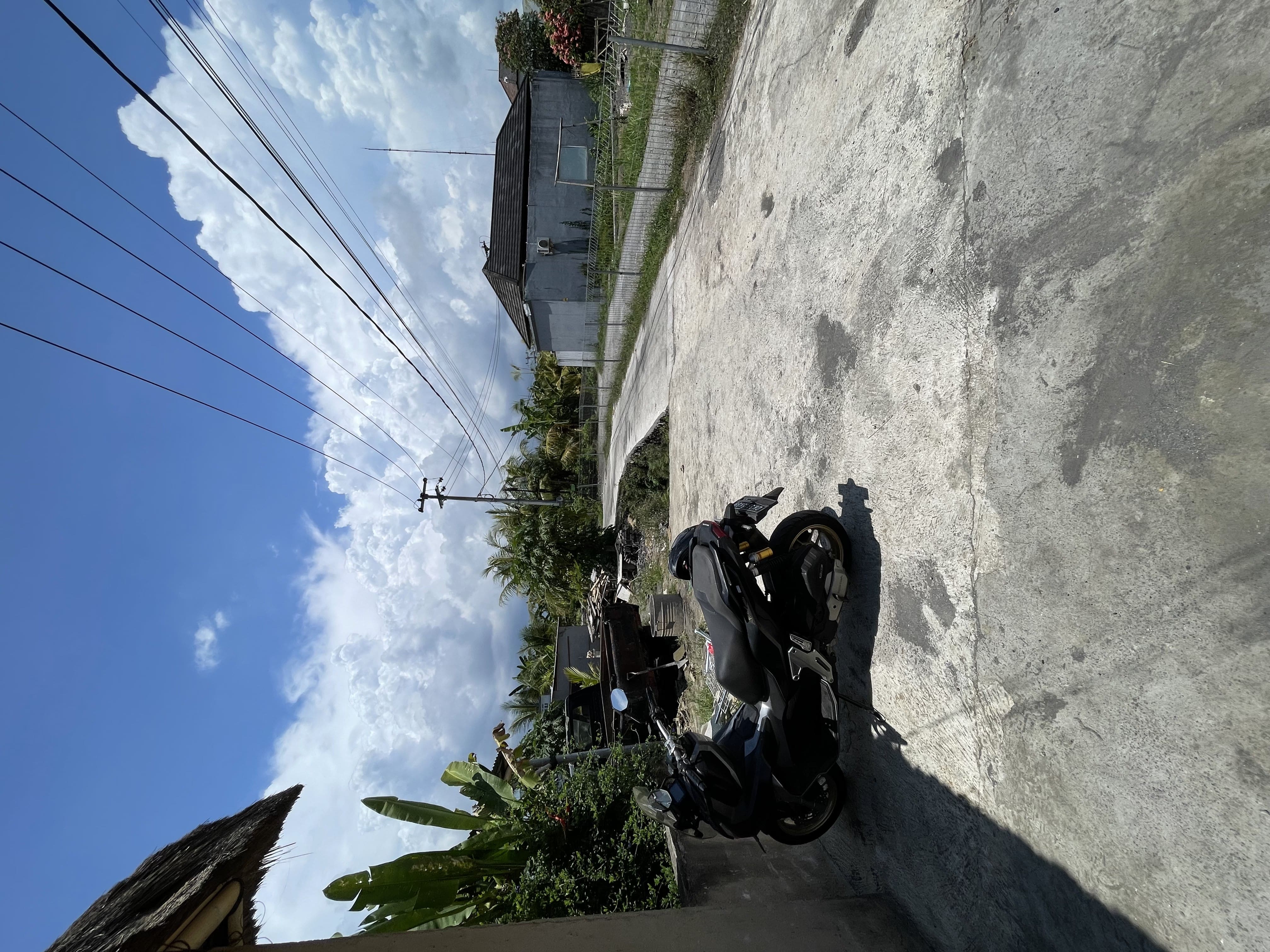 Road south toward rice fields in Lodtunduh, Ubud
